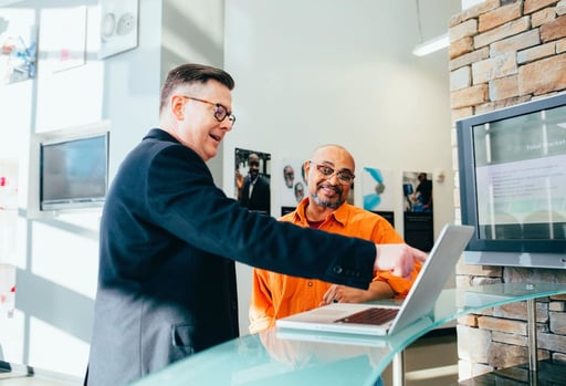 Inhalte vom eigenen Onlineshop können dank Digitalisierung auf der ganzen Welt ausgespielt werden