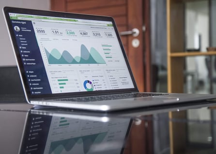 Besser reagieren auf die Herausforderungen auf dem Markt: das sind Vorteile der Digitalisierung