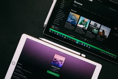 E-Commerce ist eins der erfolgreichsten Beispiele von erfolgreichen, digitalen Geschäftsmodellen  