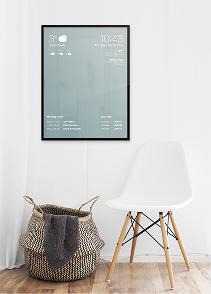 Smart Mirror an der Wand